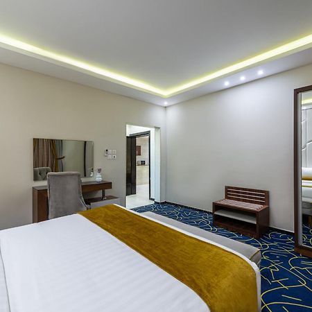 The Palace Hotel Suites Chamis Muschait Exterior foto