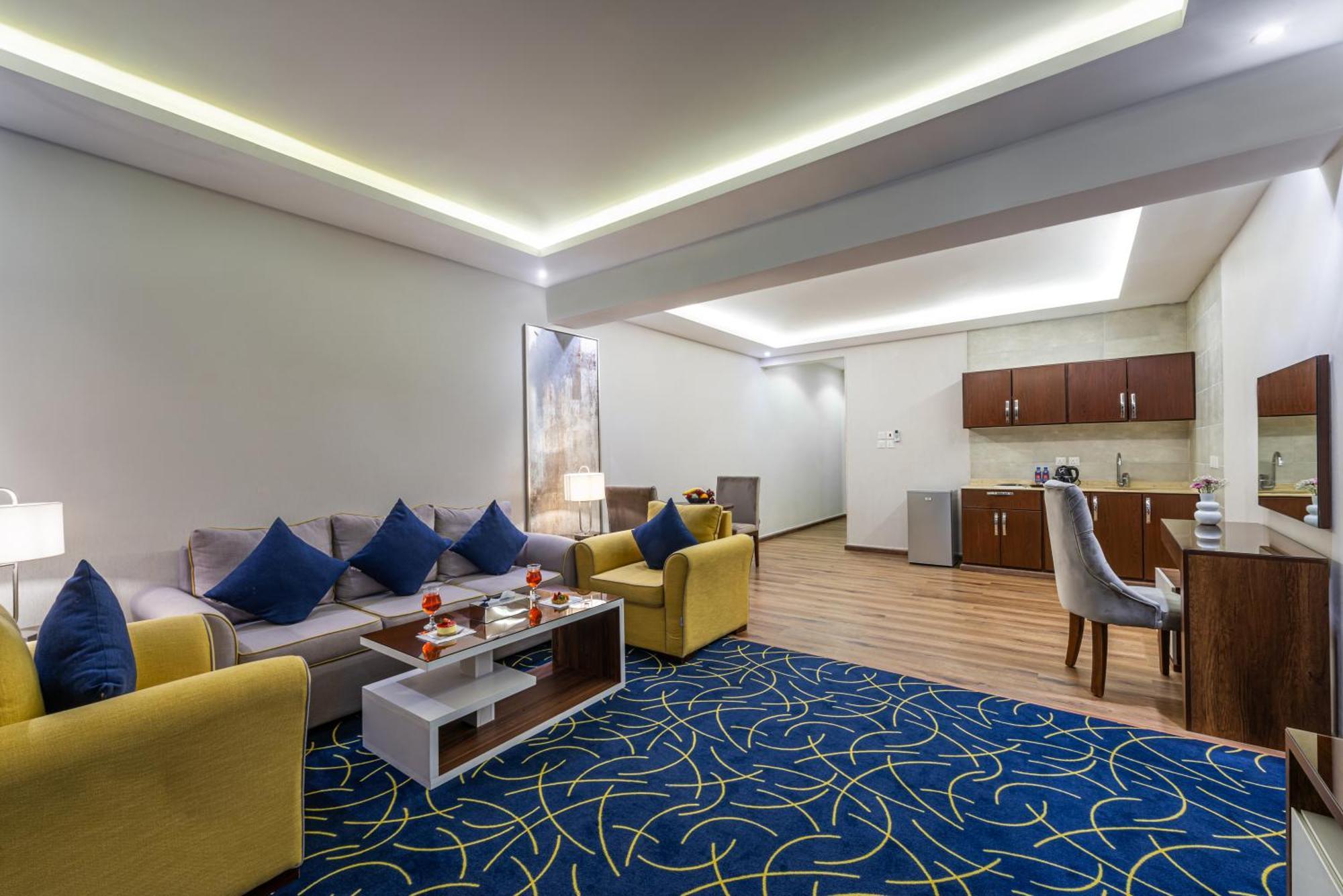 The Palace Hotel Suites Chamis Muschait Exterior foto