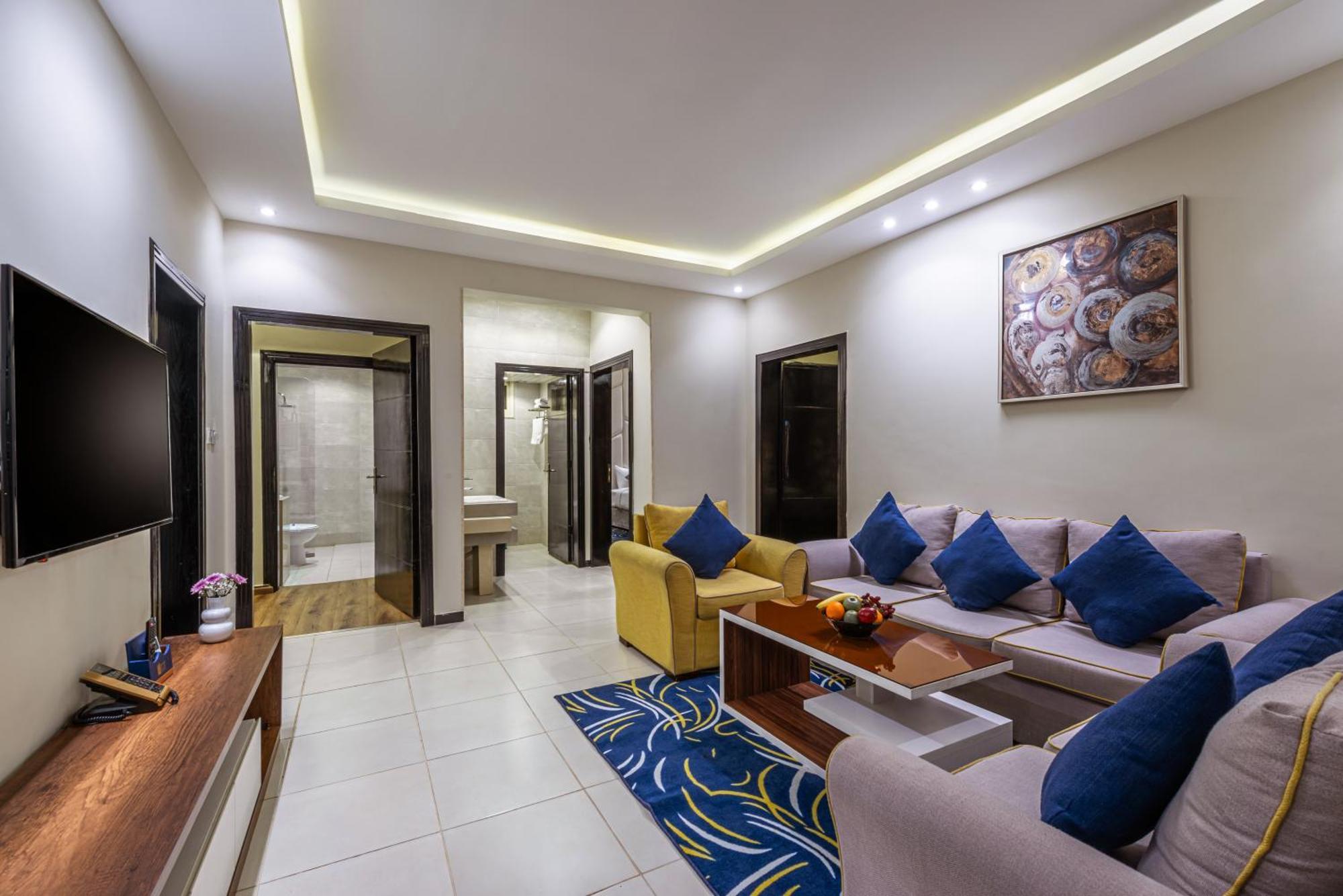 The Palace Hotel Suites Chamis Muschait Exterior foto