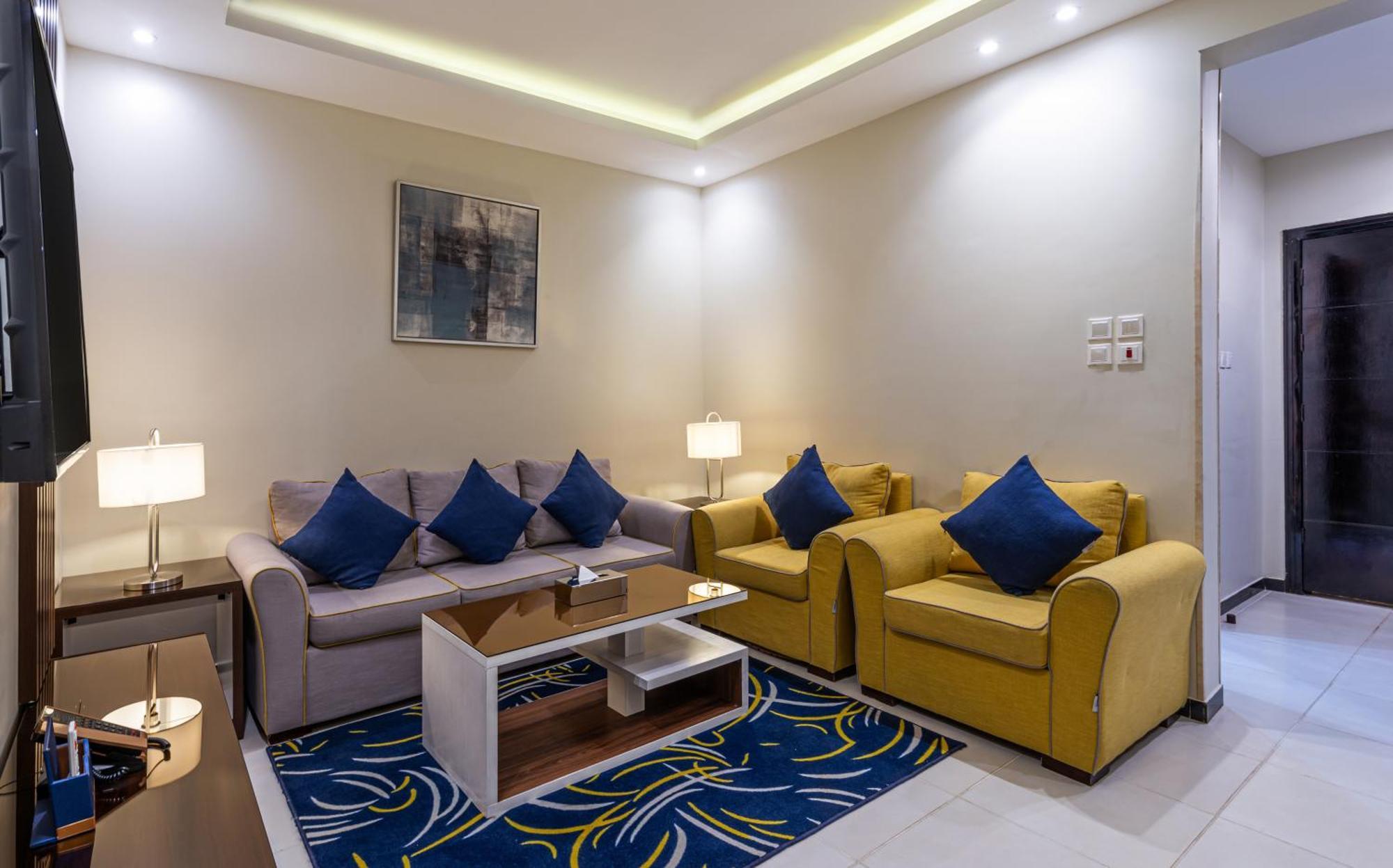 The Palace Hotel Suites Chamis Muschait Exterior foto